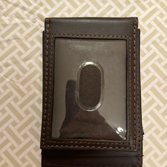 ☀️FINAL PRICE☀️ NWOT Dickies Men’s Wallet w/ Magnetic Closure - Picture 2 of 6